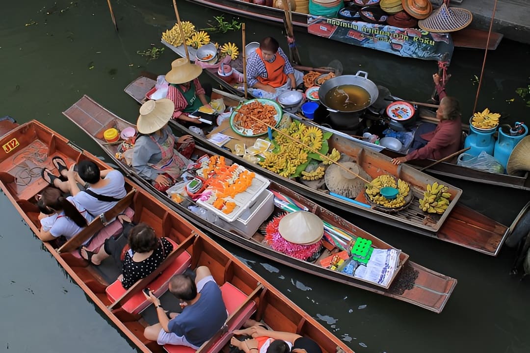 Book the Maeklong Market Book the grand palace a must see attraction in Thailand at flyingcarpet.travel at flyingcarpet.travel