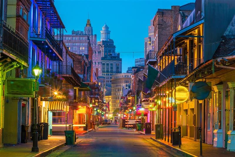 Dive-into-a-One-of-a-Kind-Adventure-in-the-Heart-of-New-Orleans.jpg