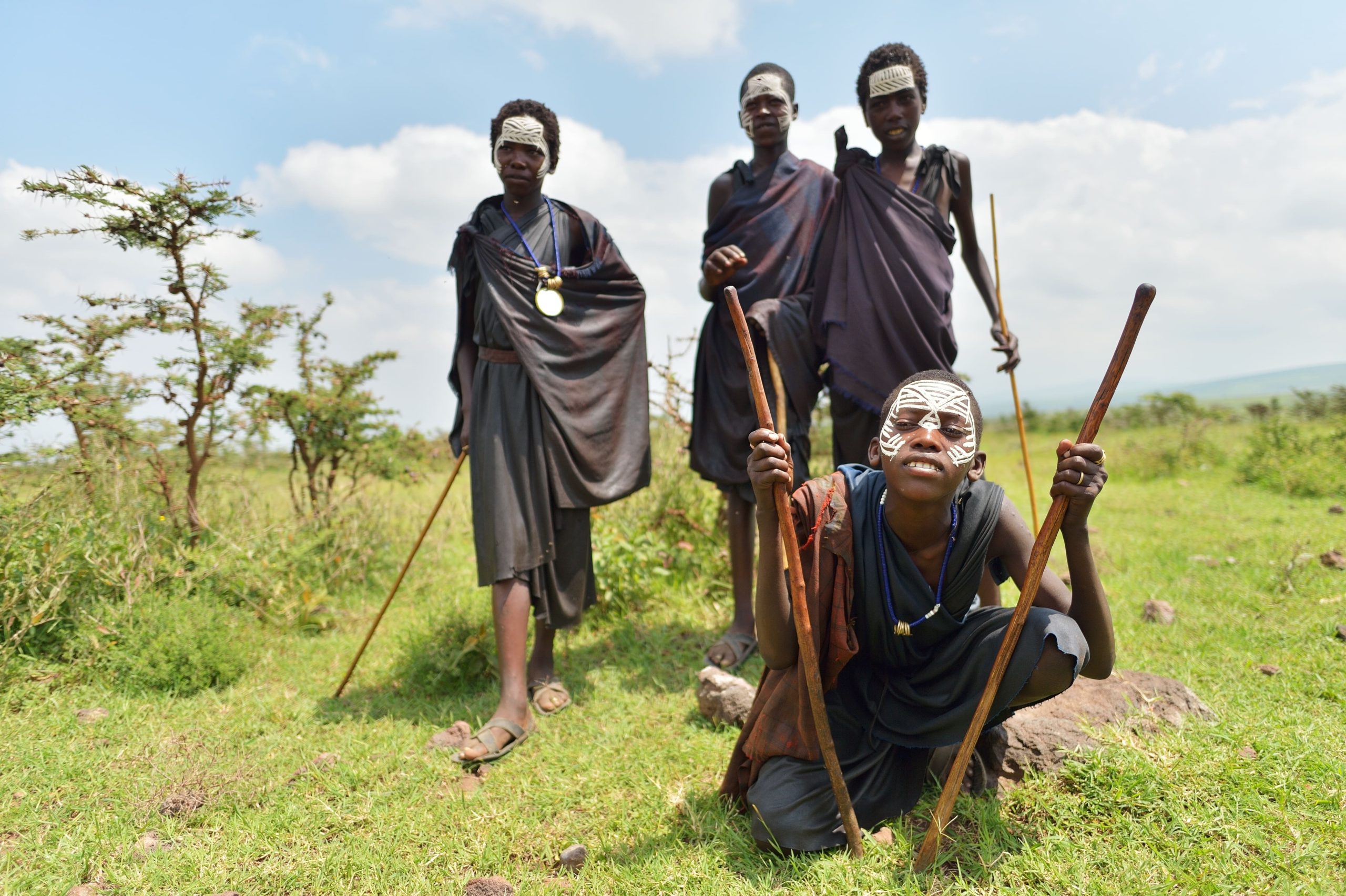 face painting a-Maasai-Traditions-and-Customs.jpg